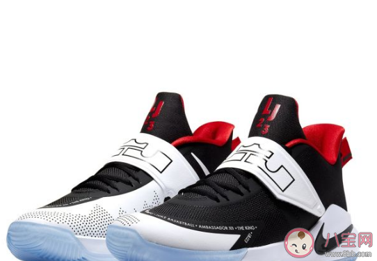 球鞋魔術(shù)貼老掉粘不緊怎么解決 籃球鞋魔術(shù)貼的作用 球鞋魔術(shù)貼老掉粘不緊怎么解決 籃球鞋魔術(shù)貼的作用