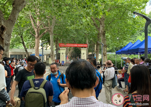 2020孩子今天高考朋友圈說說 表達(dá)孩子高考家長緊張感言句子 2020孩子今天高考朋友圈說說 表達(dá)孩子高考家長緊張感言句子