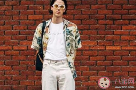 男生花襯衫怎么穿好看 男生穿花襯衫好嗎 男生花襯衫怎么穿好看 男生穿花襯衫好嗎