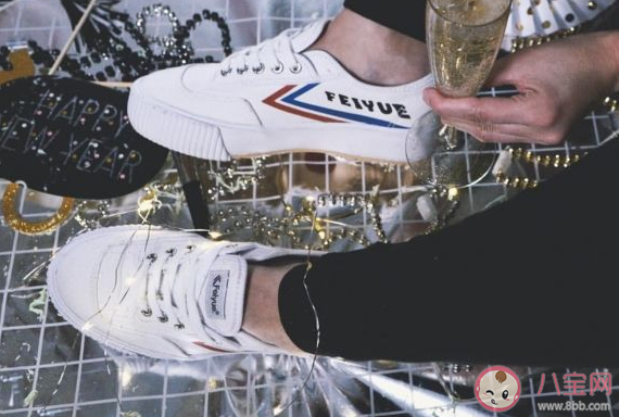 飛躍和回力為什么在國外這么火 飛躍和回力哪個腳感好。