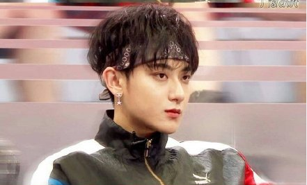 因性格入坑的明星有哪些 因?yàn)樾愿癖蝗Ψ鄣拿餍潜P點(diǎn)