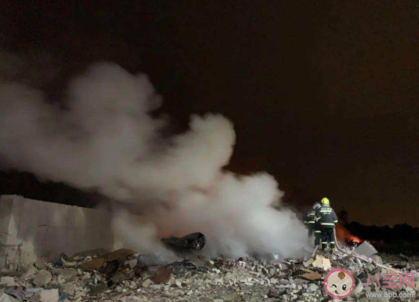 四川廣漢鞭炮廠發生爆炸原因是什么 玩鞭炮的過程中要注意什么 四川廣漢鞭炮廠發生爆炸原因是什么 玩鞭炮的過程中要注意什么