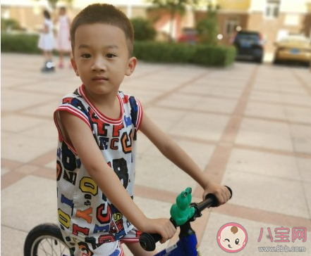 還沒開學暑假就來了的朋友圈心情說說 沒開學直接放暑假了的朋友圈