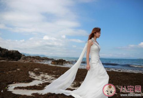 對一段感情很迷茫是怎么回事 對感情迷茫時怎么辦 對一段感情很迷茫是怎么回事 對感情迷茫時怎么辦