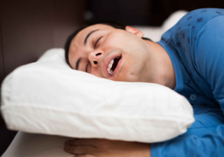 為什么打呼嚕的人吵不醒自己 打呼嚕吵不醒自己的原因