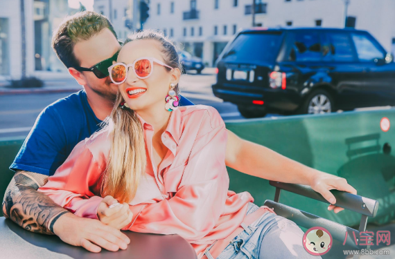 情侶下雨天室內(nèi)娛樂(lè)活動(dòng)有哪些 雨天情侶約會(huì)去哪里