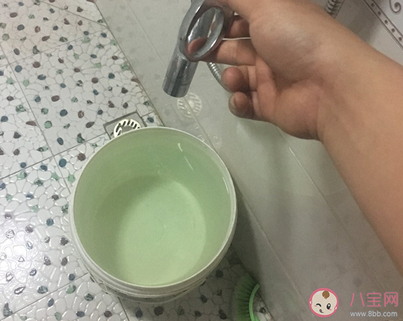 關于夏天停水停電發朋友圈說說 大熱天停水要瘋的圖片感言