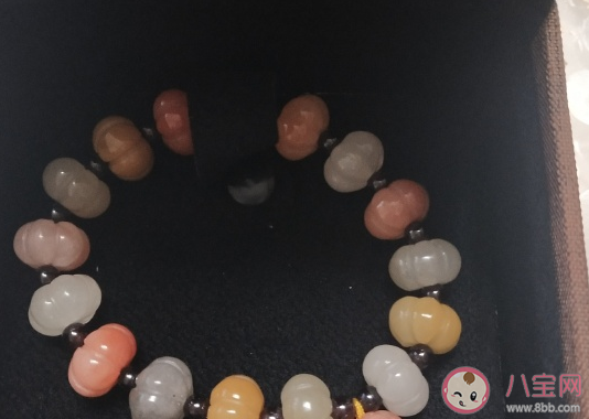 第一次收到兒子送的禮物感受說說 表達第一次收到兒子禮物心情感言