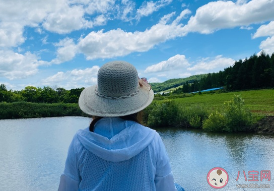 釣到魚了怎么發朋友圈說說 釣到魚的激動心情句子
