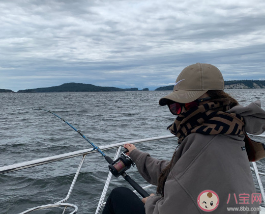 釣到大魚的驚喜的朋友圈說說 描寫釣到大魚的喜悅心情句子 釣到大魚的驚喜的朋友圈說說 描寫釣到大魚的喜悅心情句子