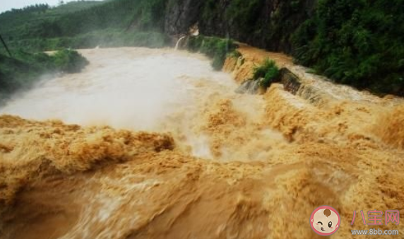 發生洪水來不及撤離時應該怎么辦 洪水來了怎么自救