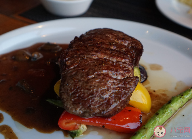 一到晚上就想吃東西是怎么回事 為什么一到晚上就想吃東西 一到晚上就想吃東西是怎么回事 為什么一到晚上就想吃東西