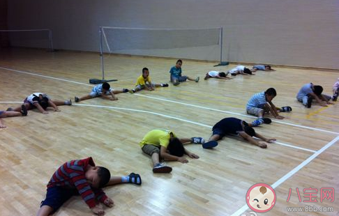 關于孩子第一天上一年級的心情說說 寶貝踏入小學一年級寄語