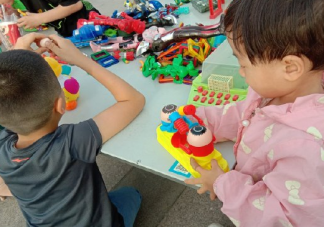 關于孩子第一天上一年級的心情說說 寶貝踏入小學一年級寄語