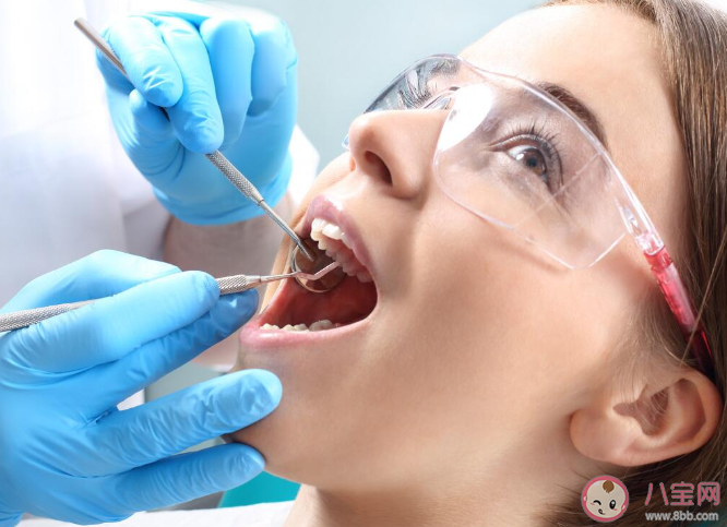 洗牙到底是好還是壞 洗牙會使牙齒變松牙縫變大嗎 洗牙到底是好還是壞 洗牙會使牙齒變松牙縫變大嗎