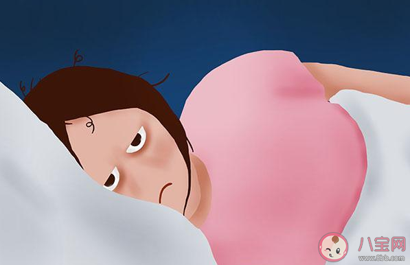 遇到夢游的人叫醒他會怎么樣 夢游的人被叫醒會變傻嗎