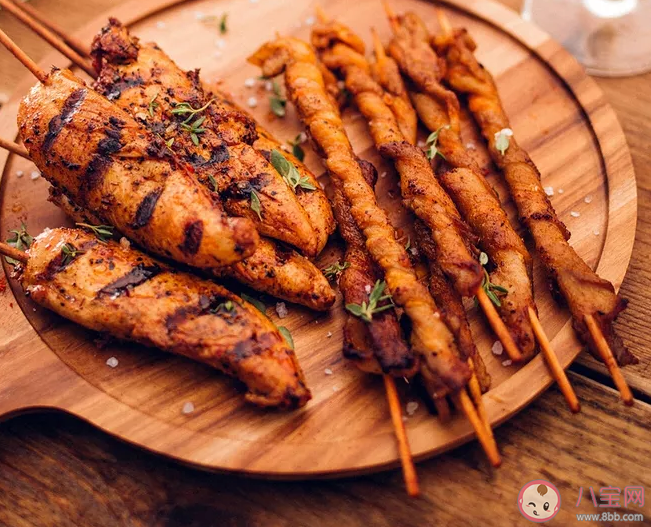 夏天吃燒烤的說說配圖 適合夏天吃燒烤發(fā)朋友圈的句子大全