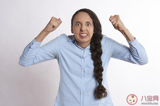 情緒經(jīng)常莫名高漲或低落是怎么回事 如何應(yīng)對(duì)這種情緒 情緒經(jīng)常莫名高漲或低落是怎么回事 如何應(yīng)對(duì)這種情緒