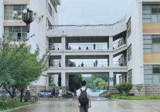 早上下雨有意境心情說說 適合清晨下雨發朋友圈句子