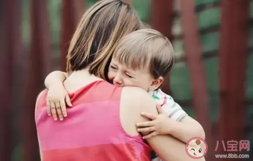 老人帶娃說(shuō)的哪些話會(huì)傷害孩子 老人帶娃常說(shuō)的幾句話