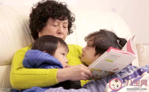 老人帶娃說(shuō)的哪些話會(huì)傷害孩子 老人帶娃常說(shuō)的幾句話