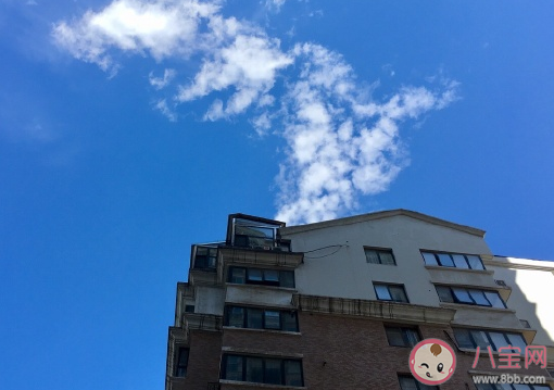 女兒上大學媽媽的心情說說 女兒去外地上大學舍不得的感受