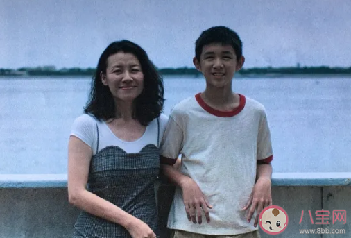 周春紅給你喝牛奶是什么梗 春紅為什么總要給兒子喝牛奶