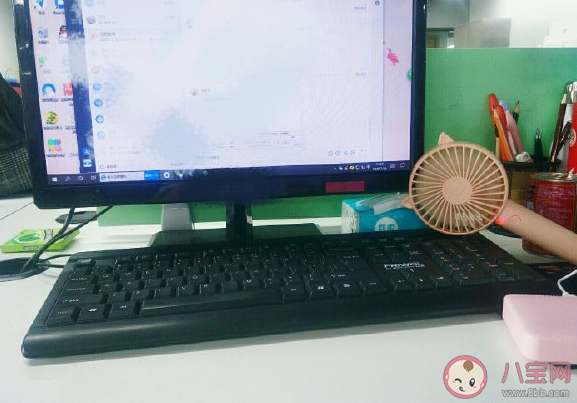 上班無聊發的心情說說句子 形容上班無聊的幽默搞笑句子 上班無聊發的心情說說句子 形容上班無聊的幽默搞笑句子