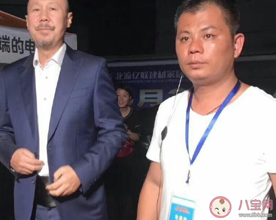 見(jiàn)到明星發(fā)朋友圈怎么說(shuō) 和明星合影發(fā)朋友圈文案句子，