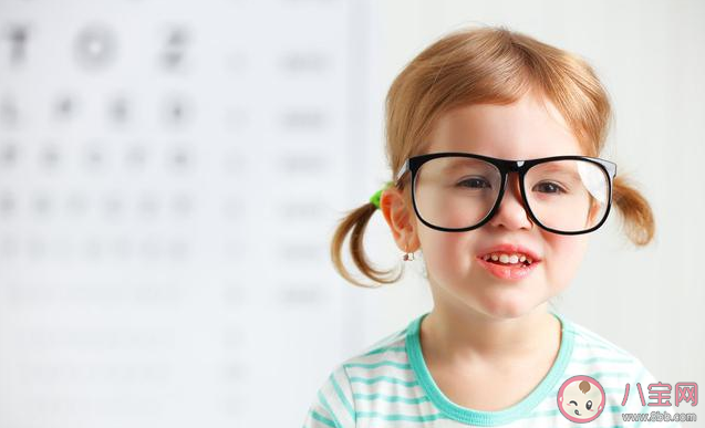 近視度數(shù)低不戴眼鏡可以嗎 近視了眼鏡度數(shù)配低一點(diǎn)好不好 近視度數(shù)低不戴眼鏡可以嗎 近視了眼鏡度數(shù)配低一點(diǎn)好不好