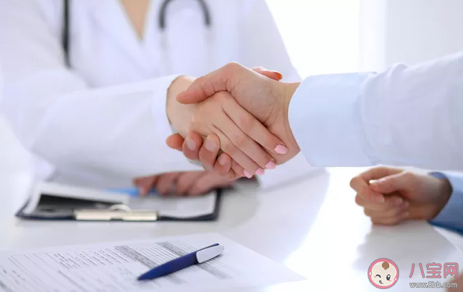 去醫(yī)院看病該怎么和醫(yī)生說自己的病情 醫(yī)院看病技巧 去醫(yī)院看病該怎么和醫(yī)生說自己的病情 醫(yī)院看病技巧