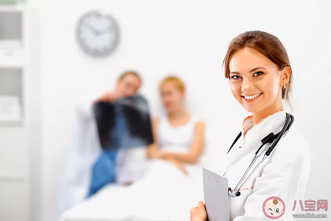去醫(yī)院看病該怎么和醫(yī)生說自己的病情 醫(yī)院看病技巧 去醫(yī)院看病該怎么和醫(yī)生說自己的病情 醫(yī)院看病技巧