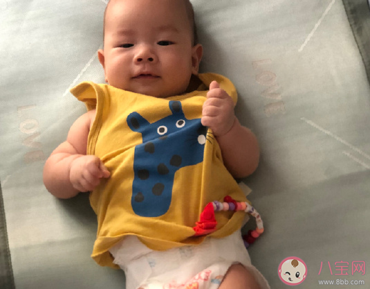 寶寶滿3個月朋友圈的說說 寶寶今天三個月的感言心情