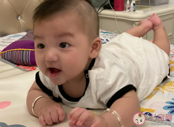 寶寶半歲了怎么發(fā)朋友圈說說 寶寶半歲心情語錄句子