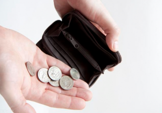 父母哭窮會給孩子帶來什么影響 父母應該如何與孩子溝通經濟問題