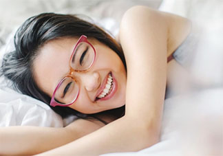 女性愛愛時如何主動比較好 愛愛主動的技巧有哪些