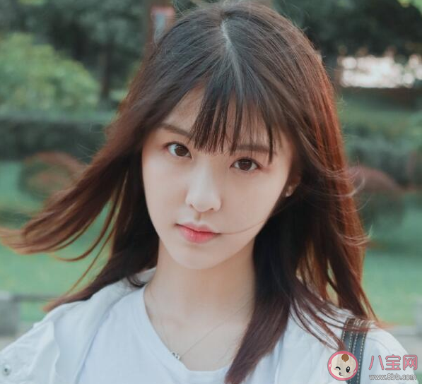 離人心上薛曜薛暮哥哥是怎么死的 薛暮的死和丫鬟桃幺有關(guān)嗎