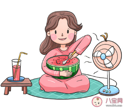 夏天吹著空調吃著西瓜的幸福說說 吹著空調吃著西瓜搞笑圖片句子