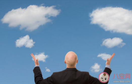 年輕男生掉頭發(fā)是什么原因引起的 掉頭發(fā)吃什么食物能恢復(fù)