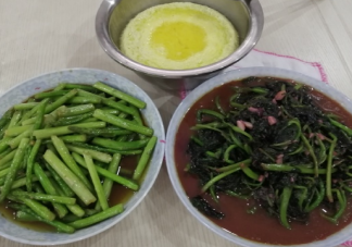 關(guān)于一個人吃飯發(fā)朋友圈的說說 表達一個人吃飯的心情短語