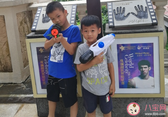 孩子考了100分發朋友圈說說 孩子考一百分心情感言句子