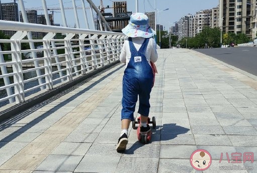 被孩子氣瘋的經典說說句子 被兒子氣炸的搞笑心情帶圖