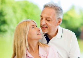 在一起時(shí)間長(zhǎng)了就不需要性生活了嗎 老年人進(jìn)行性生活有哪些好處