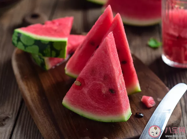 隔夜西瓜能吃嗎 西瓜吃不完應(yīng)該怎樣正確保存 隔夜西瓜能吃嗎 西瓜吃不完應(yīng)該怎樣正確保存