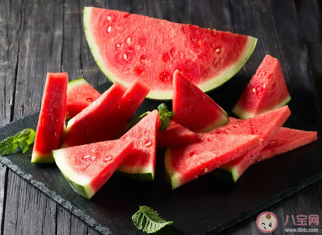 隔夜西瓜能吃嗎 西瓜吃不完應(yīng)該怎樣正確保存 隔夜西瓜能吃嗎 西瓜吃不完應(yīng)該怎樣正確保存