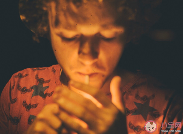 和邊緣性人格男生談戀愛是怎樣的 邊緣性人格有什么表現(xiàn) 和邊緣性人格男生談戀愛是怎樣的 邊緣性人格有什么表現(xiàn)