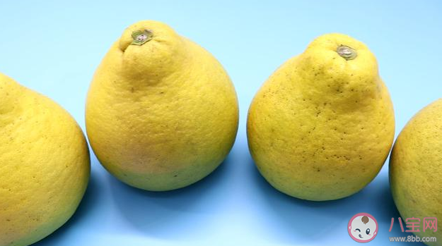 柚子皮有什么功效作用 柚子皮的神奇用途 柚子皮有什么功效作用 柚子皮的神奇用途