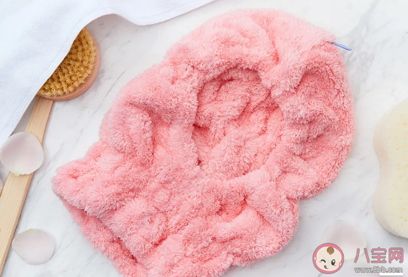 干發(fā)帽用久了發(fā)臭是怎么回事 干發(fā)帽真的能速干頭發(fā)嗎 干發(fā)帽用久了發(fā)臭是怎么回事 干發(fā)帽真的能速干頭發(fā)嗎