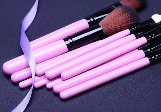 發霉的卸妝膏對臉部的危害 發霉的卸妝膏用了會怎么樣