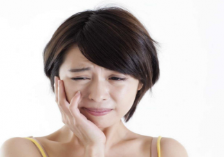 復(fù)發(fā)性口腔潰瘍有辦法根治嗎 多久沒愈合要看醫(yī)生